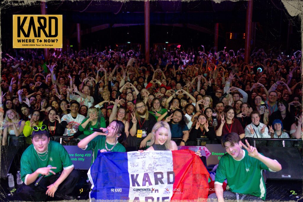 Kard avec le public français