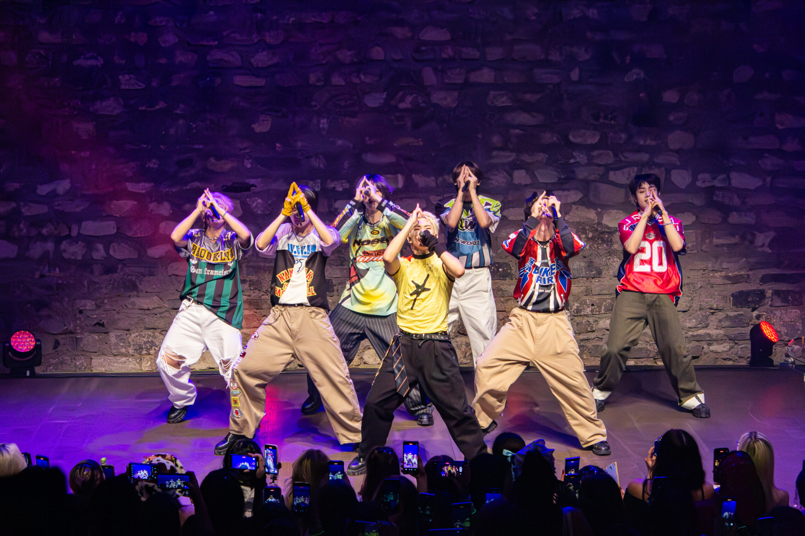 [LIVE REPORT] TRENDZ fait briller ses couleurs à Paris