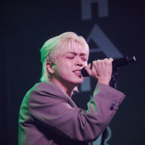 [LIVE REPORT] JUNNY en live à Paris : un moment d’émotion et de proximité