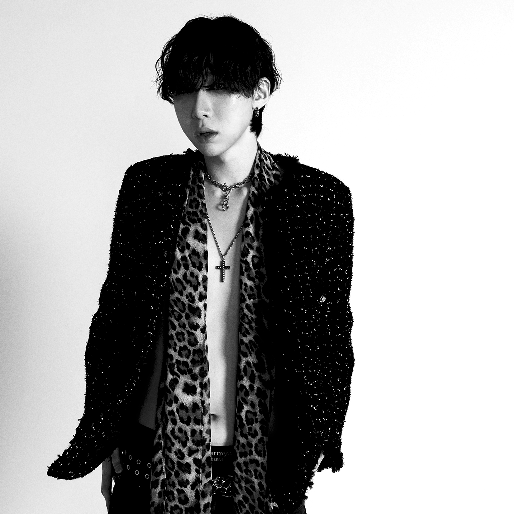 Kris Main explore les deux visages de JANUS