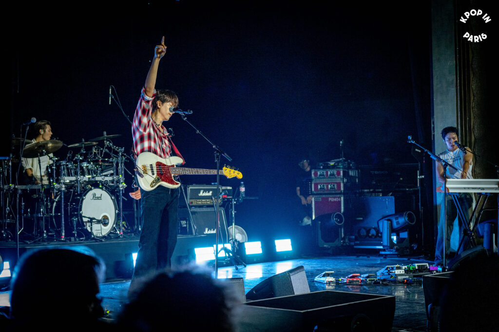 CNBLUE 3logy paris