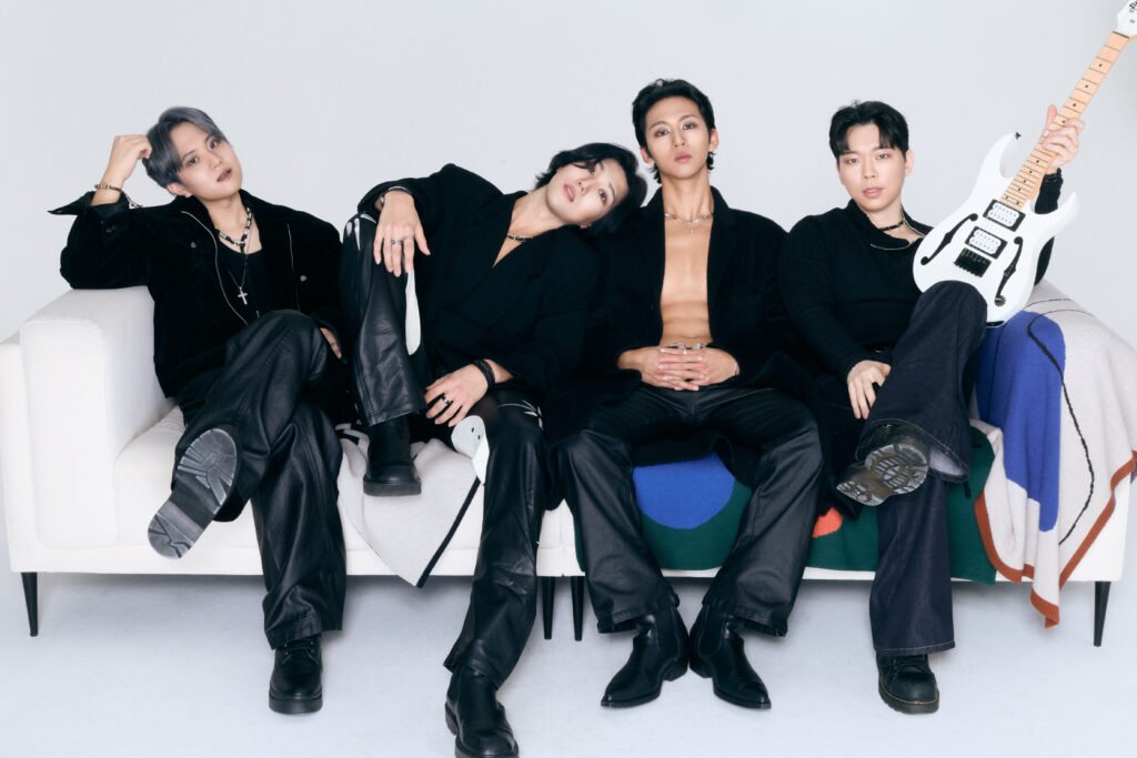 The last live group photo